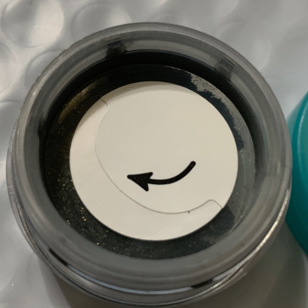 BareMinerals energy eye color Eye shadow full size .02 Oz sealed - Picture 4 of 5